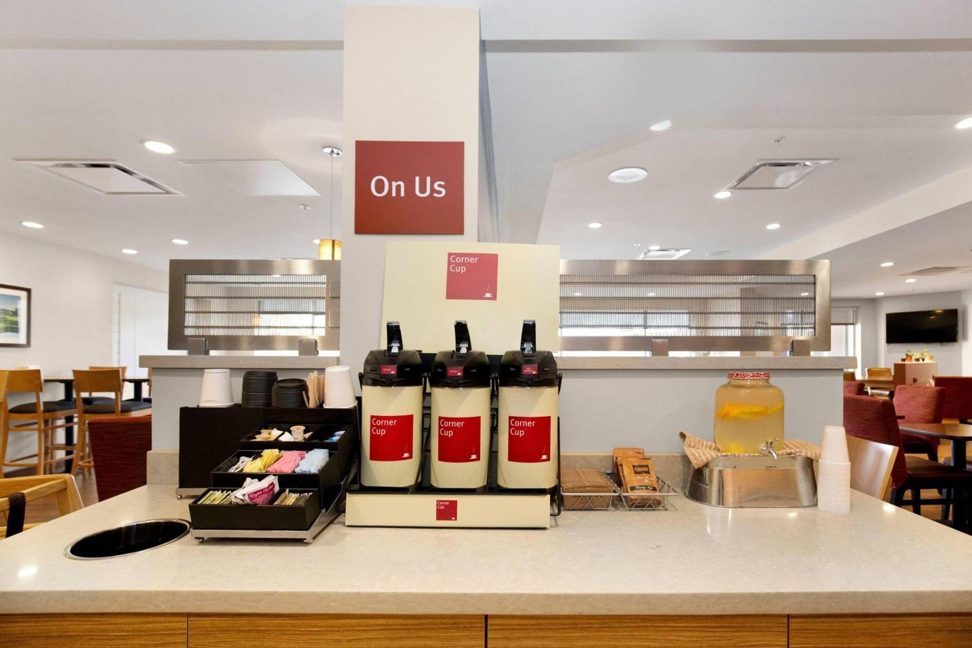 Towneplace Suites By Marriott Pittsburgh Harmarville Екстериор снимка